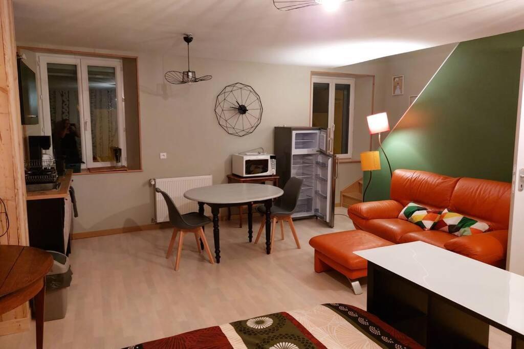 Апартаменты Studio Cosy De 2 A 4 Personnes Au Coeur Du Haut Doubs, Entre Les Lacs, Les Montagnes Et Les Vignobles Frasne Экстерьер фото
